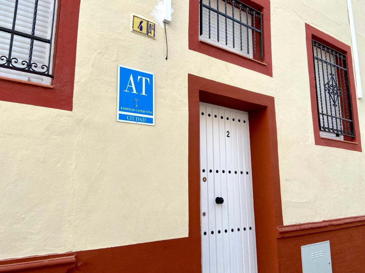 Apartamento Cruz Roja C Sevilla Eksteriør billede