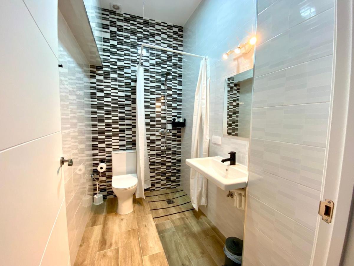 Apartamento Cruz Roja C Sevilla Eksteriør billede