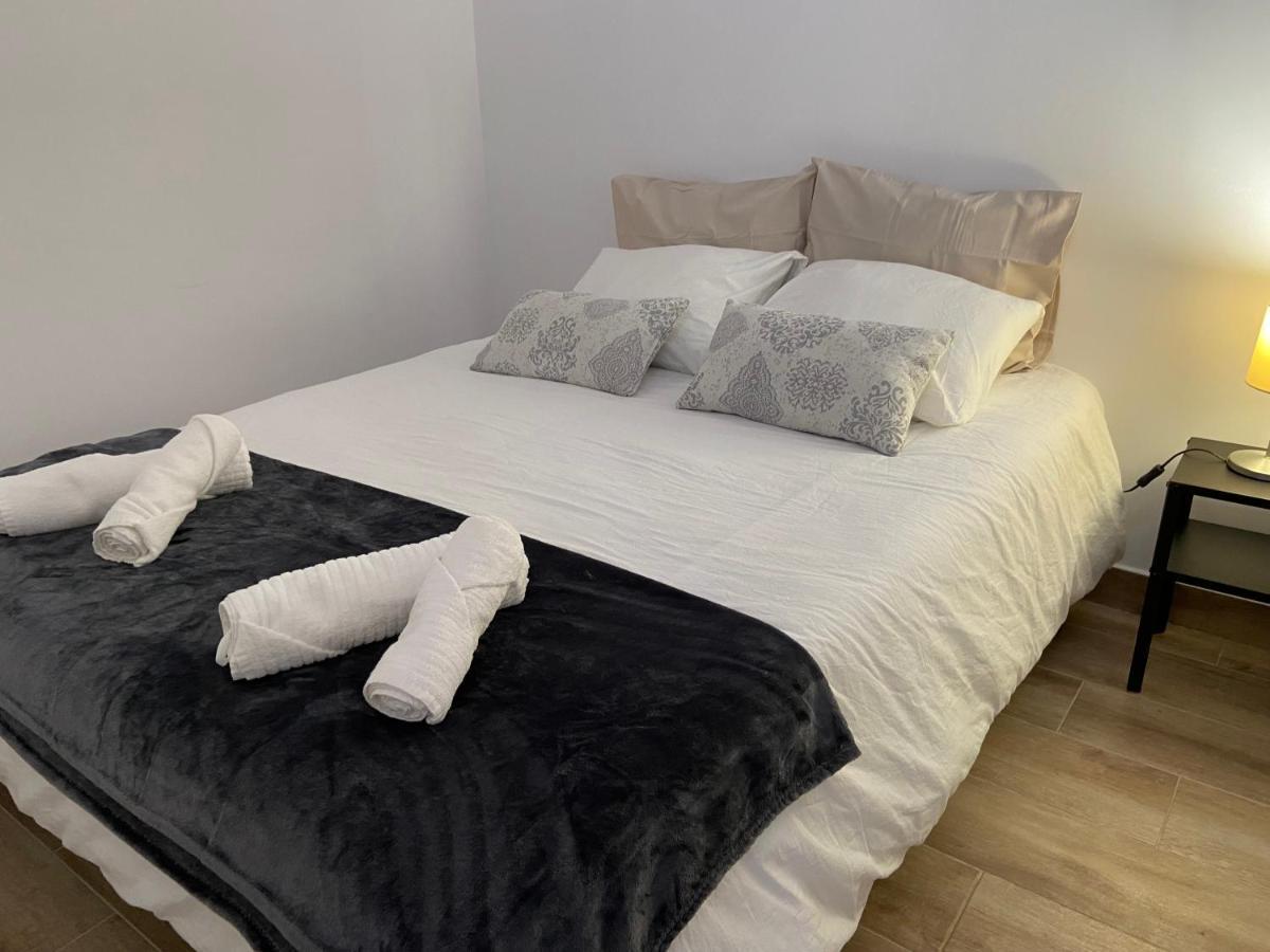 Apartamento Cruz Roja C Sevilla Eksteriør billede